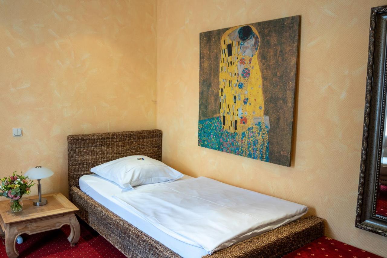 Hotel Landhaus Knappmann Эссен Экстерьер фото