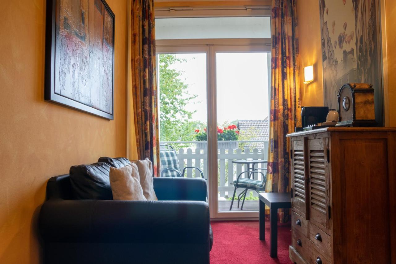 Hotel Landhaus Knappmann Эссен Экстерьер фото