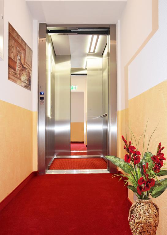 Hotel Landhaus Knappmann Эссен Экстерьер фото