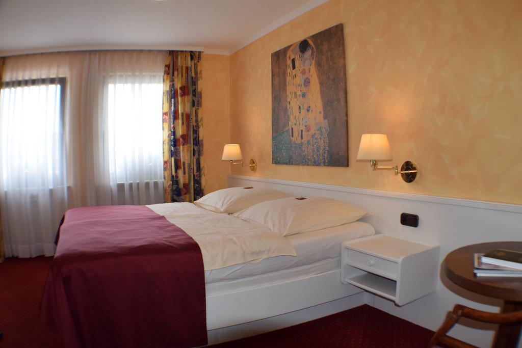Hotel Landhaus Knappmann Эссен Экстерьер фото
